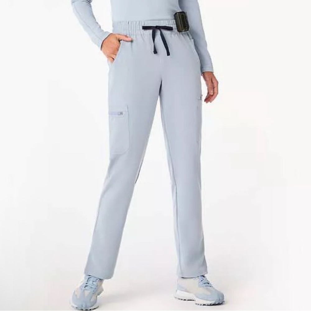 Figs Women's Dusty Blue Dowa Scrub Pants